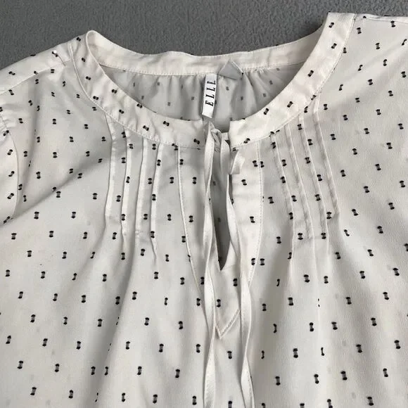 Elle Women’s size Large White Black Polka Dots Pleated  Half Sleeves Blouse - Picture 8 of 13